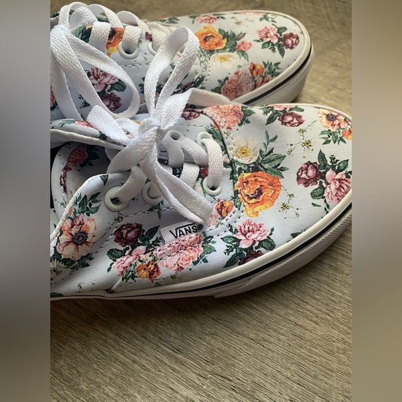 NEW Vans Era Garden Floral - Picture 3 of 6